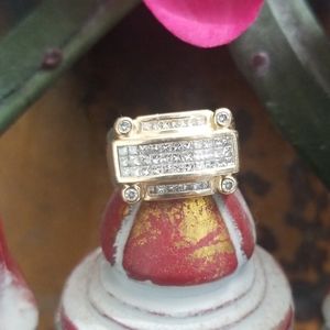 14 k gold ring with 3 carat diamonds
